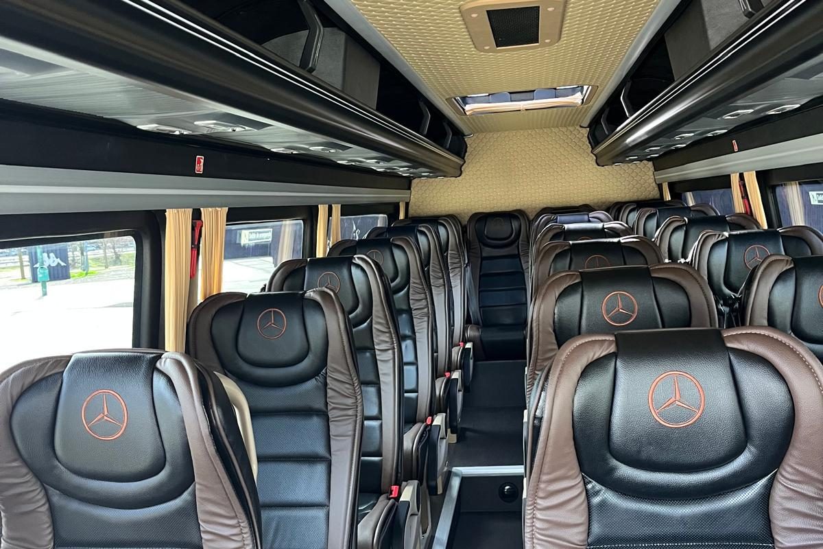 INTERIOR MICROBUS 22 PLAZAS DIA